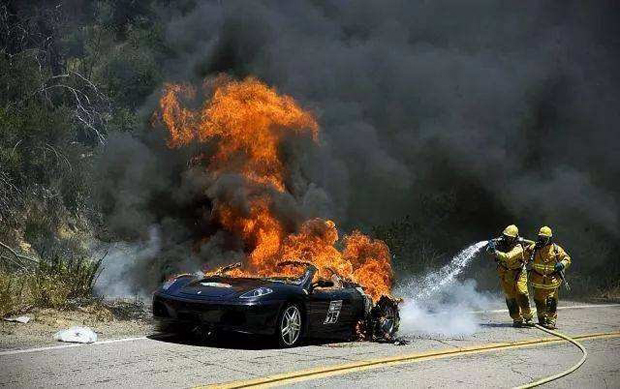 质检总局：今年新能源车起火事件40余起！