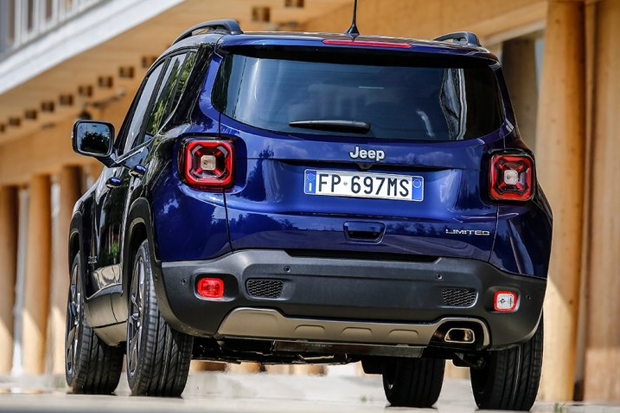 外观细节优化！Jeep新款自由侠官图发布