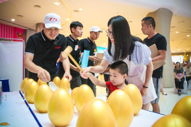 东风风行T5苏州世纪上市 团购会火爆举行