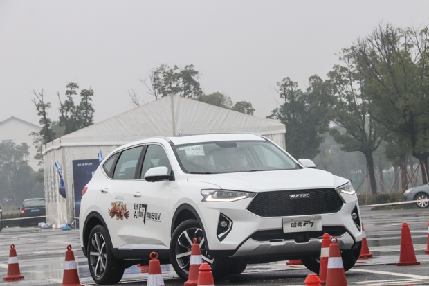 新生代AI智能网联SUV 哈弗F7苏州上市试驾会