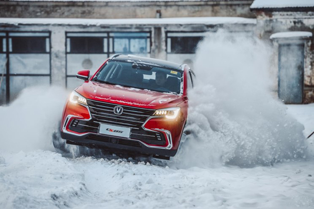 科技配置丰富/中型SUV 长安CS85新消息
