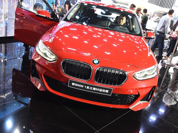 售19.99-26.99万 2019款1系三厢版上市
