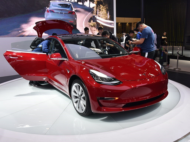 特斯拉Model 3 Autopilot限免3月底截止