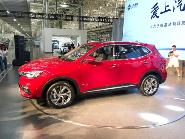 紧凑型插电混动SUV 名爵eHS新车首发
