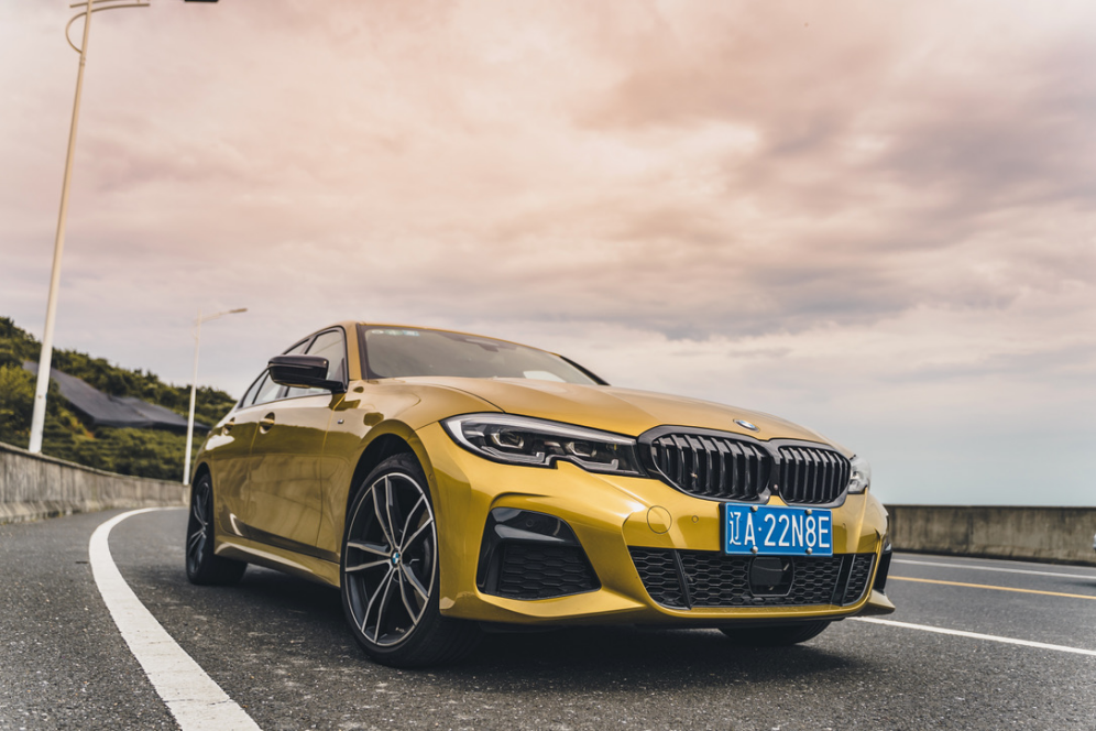 试驾BMW 330i—这不是一台普通的3系…
