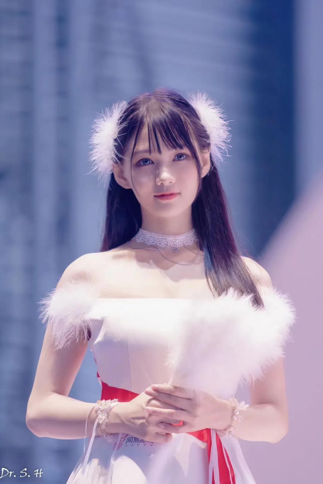 苏州十一国际车展车模剧透！美女模特天团乘胜来袭！