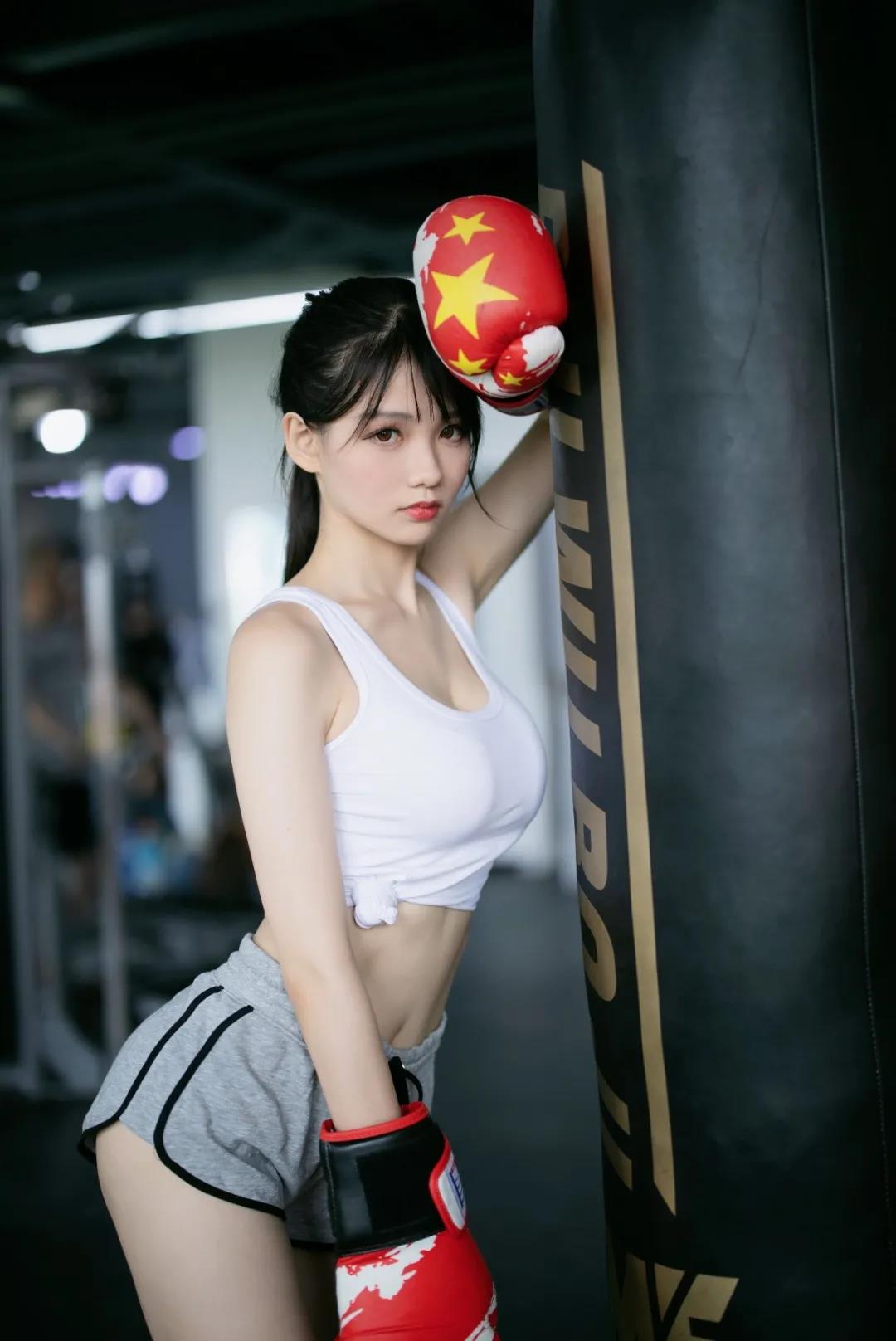 苏州十一国际车展车模剧透！美女模特天团乘胜来袭！