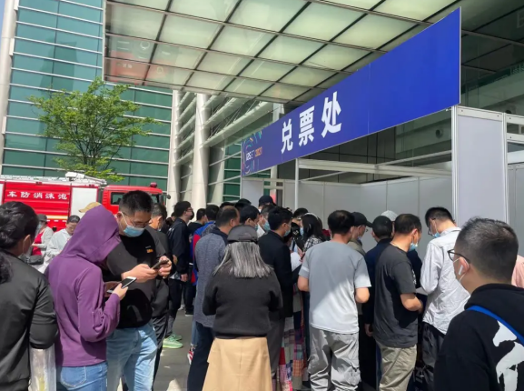 展车千余台 苏州五一国际车展博览中心开幕