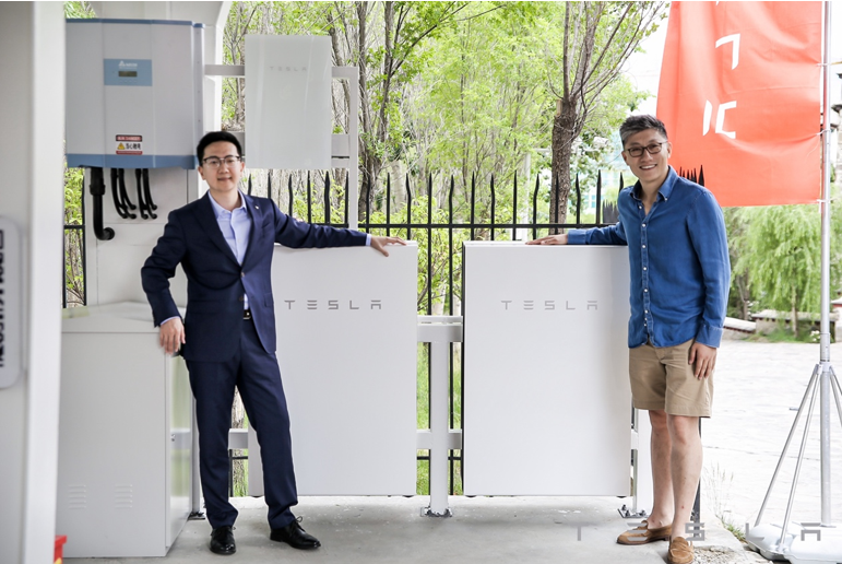 “日光之城”的纯净能源，特斯拉中国首个光储充一体化超级充电站落地拉萨