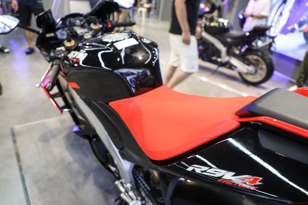 王者座驾，荣耀而来！Aprilia RSV4强势登陆苏州