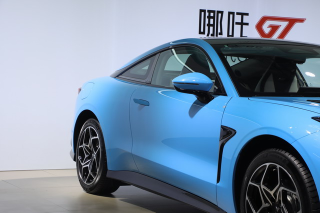 17.88万起售! 200万最好的的跑车 </br> 哪吒GT苏州上市