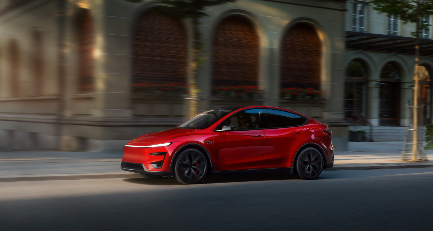 特斯拉全新Model Y高性能版上市 能下赛道、能接娃、能外放电